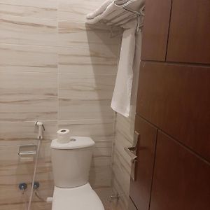 Budget Zimmer mit Kingsize-Bett